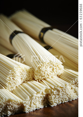 Dried noodles 63159688