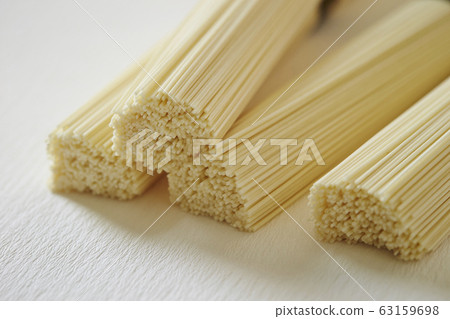 乾麵條 63159698