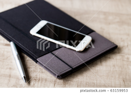 Note holder 63159953