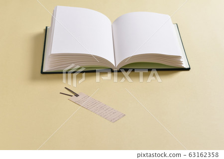 Book with white pages 63162358