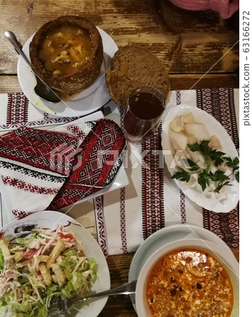 Traditional Ukrainian borscht and fresh cabbage salad 63166272
