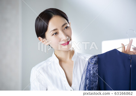 女人的職業女性時裝設計師 女人的職業女性時裝設計師 63166862
