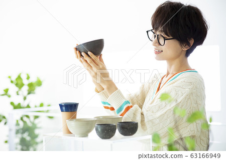 Women, pottery, potters, artists, shops, shops, shopping Women, pottery, potters, artists, shops, shops, shopping 63166949