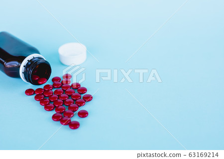 Medicine pills for healthcare and medical concept Medicine pills for healthcare and medical concept 63169214