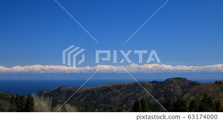 從長坂的水稻梯田眺望立山山脈 從長坂的水稻梯田眺望立山山脈 63174000