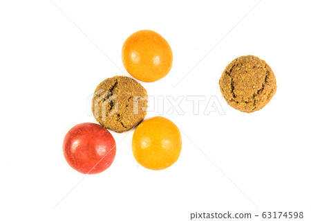 Pepernoten bunch of traditional and colored  63174598