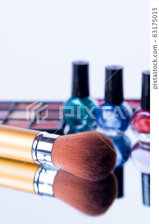 [Cosmetics manicure eyeshadow] 63175015