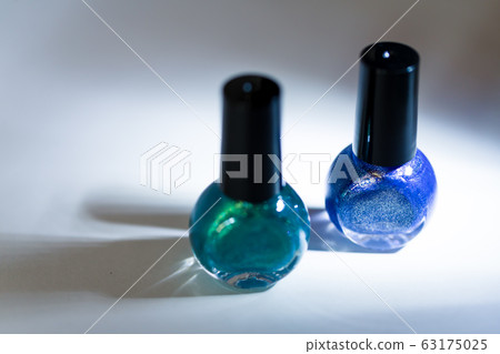 [Cosmetic manicure] 63175025