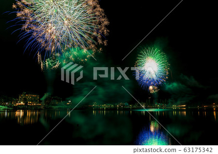 Lake Kawaguchi (January Winter Fireworks) Lake Kawaguchi (January Winter Fireworks) 63175342