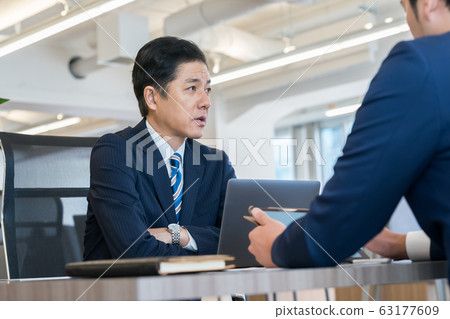 business man, business, meeting 63177609