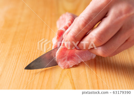 A plate front for drawing tuna large toro sashimi A plate front for drawing tuna large toro sashimi 63179390