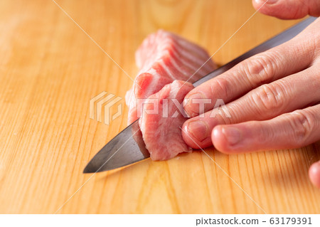 A plate front for drawing tuna large toro sashimi A plate front for drawing tuna large toro sashimi 63179391