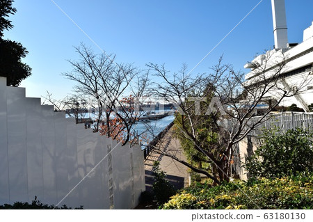 Higashiyashio Ryokudo Park Shinagawa Wharf Container Group 63180130