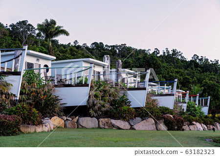 Unique Architecture Shaped Like Boats Unique Architecture Shaped Like Boats 63182323