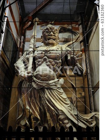 Todaiji Temple Kongo Sumo wrestler statue Agata 63182360
