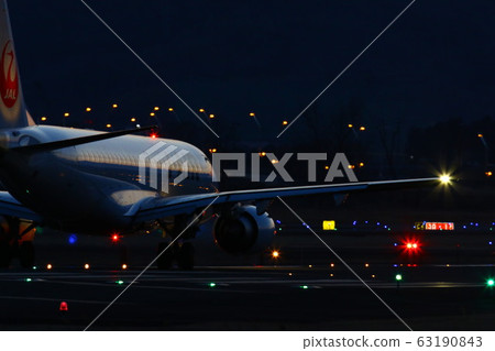 take off take off 63190843