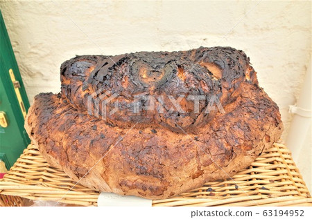 Matera bread 63194952