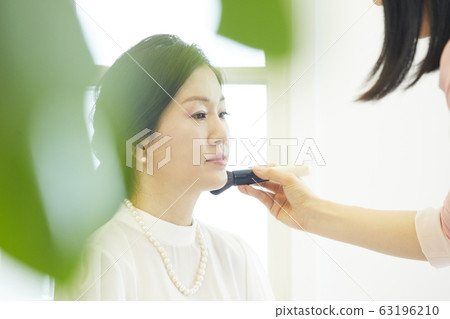 Beauty, cosmetic, makeup, business woman, business, ceo, boss, representative, stylist, hairshop, beauty salon, house 63196210