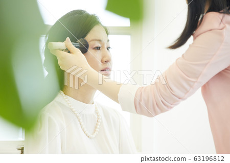 Beauty, cosmetic, makeup, business woman, business, ceo, boss, representative, stylist, hairshop, beauty salon, house 63196812