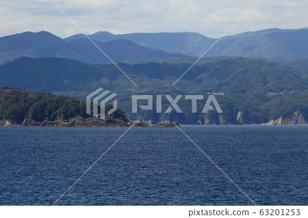 從岩手宮古渡輪看到的封閉的Isaki燈塔 63201253