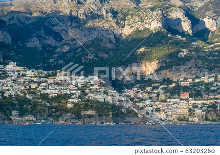 Positano town and mountain slopes 63203260