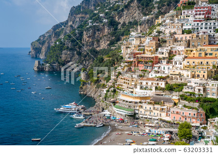 View of Positano guest pier and black sand beach 63203331