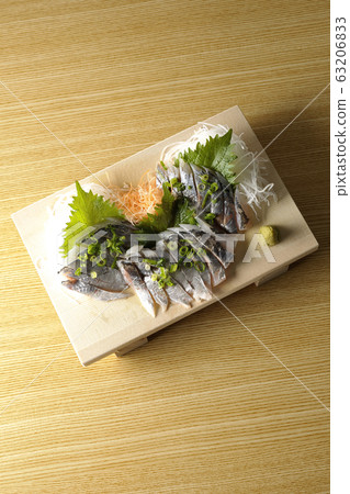 Horse mackerel sashimi 63206833