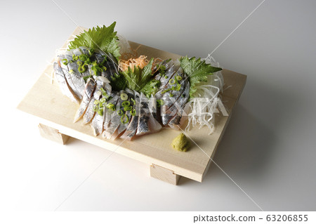 Horse mackerel sashimi 63206855