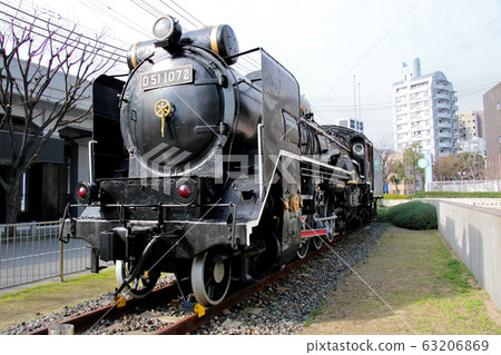Showa 19 productionD511072 steam locomotive that continued to run until 1975 From the vehicle slightly left 63206869