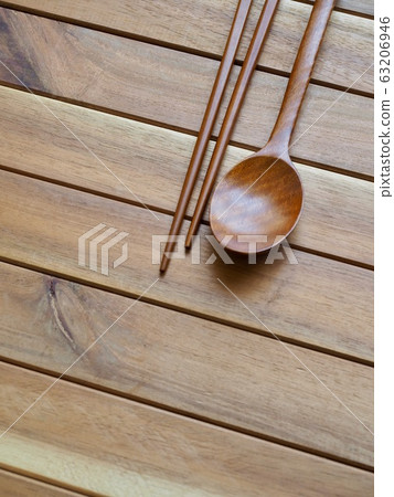 Korean traditional wooden spoon and wooden chopsticks background 63206946