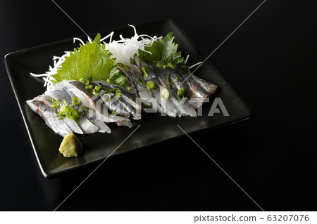 竹莢魚刺身 63207076