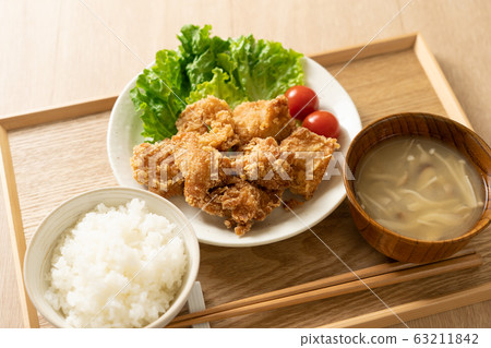 Fried chicken  63211842