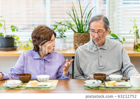 資深夫婦膳食場面 資深夫婦膳食場面 63212752