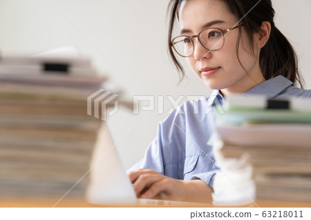自由職業者的家庭形象 63218011