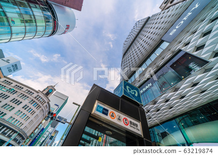 日本東京銀座的東京城市景觀（東日本大地震9年，新的日冕）...希望的鐘聲已經停止... = 11日 63219874