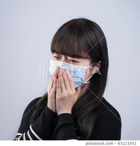 嘴女人隔離咳嗽女人女人面具咳嗽流感冠狀病毒面具 63221051