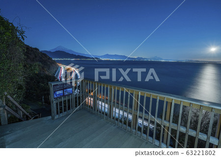 [Shizuoka Prefecture] Satsuto pass (Satta pass) Mt. Fuji Suruga Bay night view 63221802