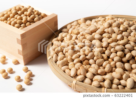 Roasted soybeans and raw beans Fuku bean Sectional Roasted beans Monkey Roasted soybeans Roasted soybeans and raw beans Fuku bean Sectional Roasted beans Monkey Roasted soybeans 63222401
