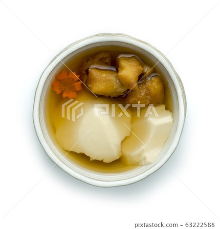 Soybean Curd Pudding in Sweet Ginger Soup Soybean Curd Pudding in Sweet Ginger Soup 63222588