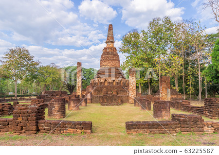 Wat Phra Kaeo temple in Kamphaeng Phet Historical Wat Phra Kaeo temple in Kamphaeng Phet Historical 63225587