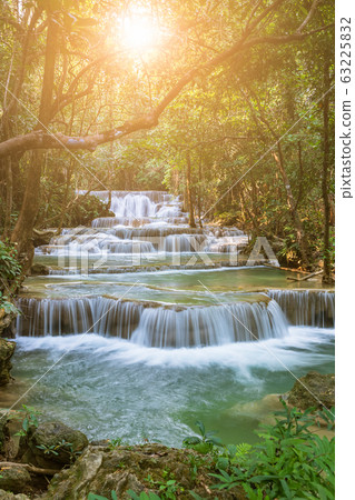 Huai Mae Khamin Waterfall tier 1, Khuean Huai Mae Khamin Waterfall tier 1, Khuean 63225832