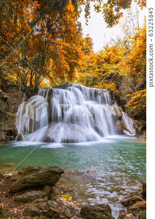 Huai Mae Khamin Waterfall tier 3, Khuean Huai Mae Khamin Waterfall tier 3, Khuean 63225845