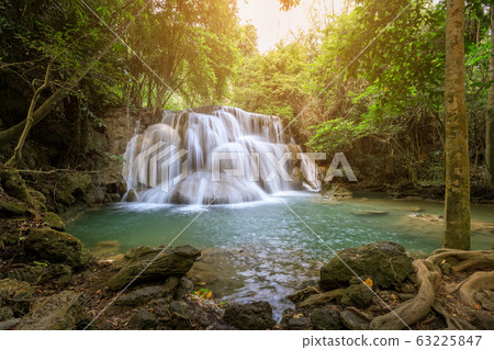 Huai Mae Khamin Waterfall tier 3, Khuean Huai Mae Khamin Waterfall tier 3, Khuean 63225847