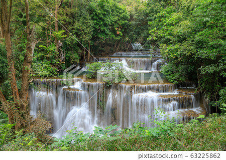 Huai Mae Khamin Waterfall tier 4, Khuean Huai Mae Khamin Waterfall tier 4, Khuean 63225862