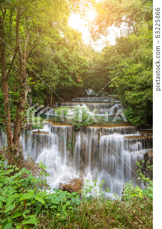 Huai Mae Khamin Waterfall tier 4, Khuean Huai Mae Khamin Waterfall tier 4, Khuean 63225866