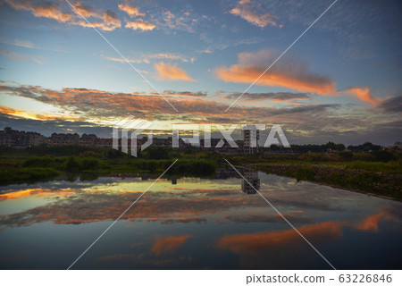 在天空的河面上，在天際線Ryorei Ainten，在Aya Miyabi的反射面上。 63226846
