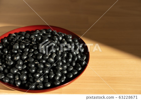 黑豆黑豆 63228671