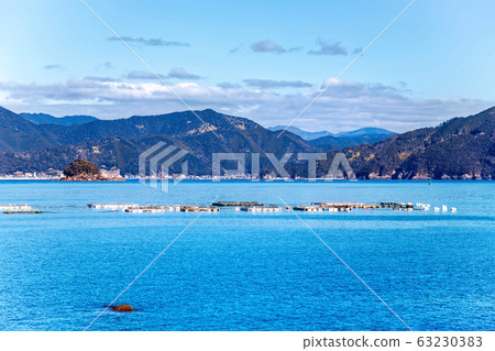 Owase Bay (February sunny weather) 63230383