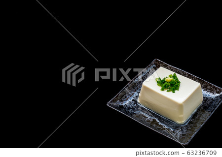 tofu tofu 63236709