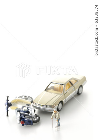 Traffic accident Traffic accident 63238374